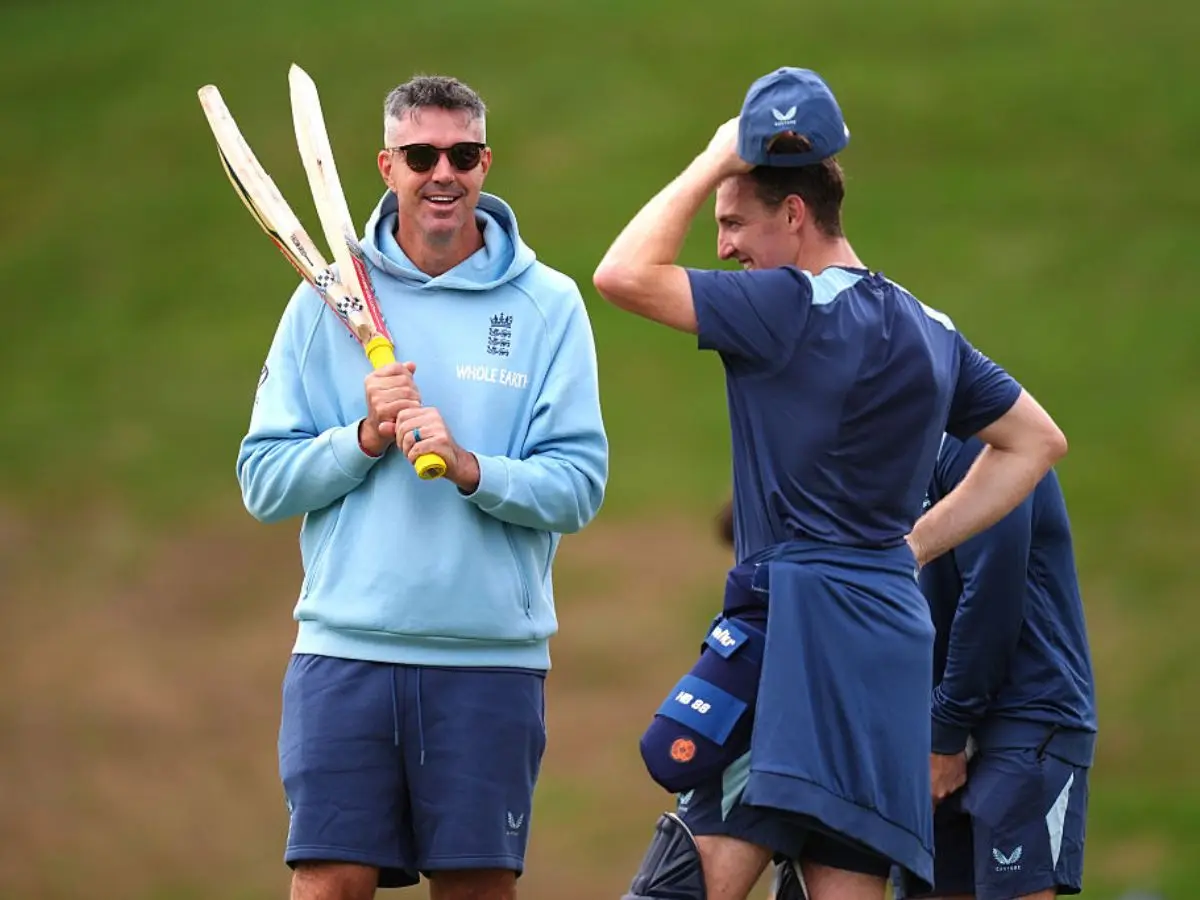Kevin Pietersen joins England training camp as hosts reveal XI for 1st T20I vs Sri Lanka Kevin Pietersen joins England training camp as hosts reveal XI for 1st T20I vs Sri Lanka