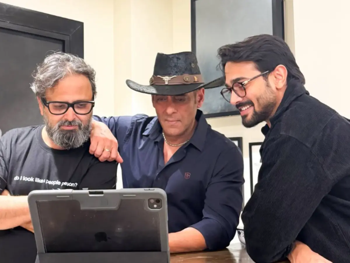 Salman Khan gives The Revolutionaries a shoutout, watches series with Bhuvan Bam, Nikkhil Advani at Galaxy