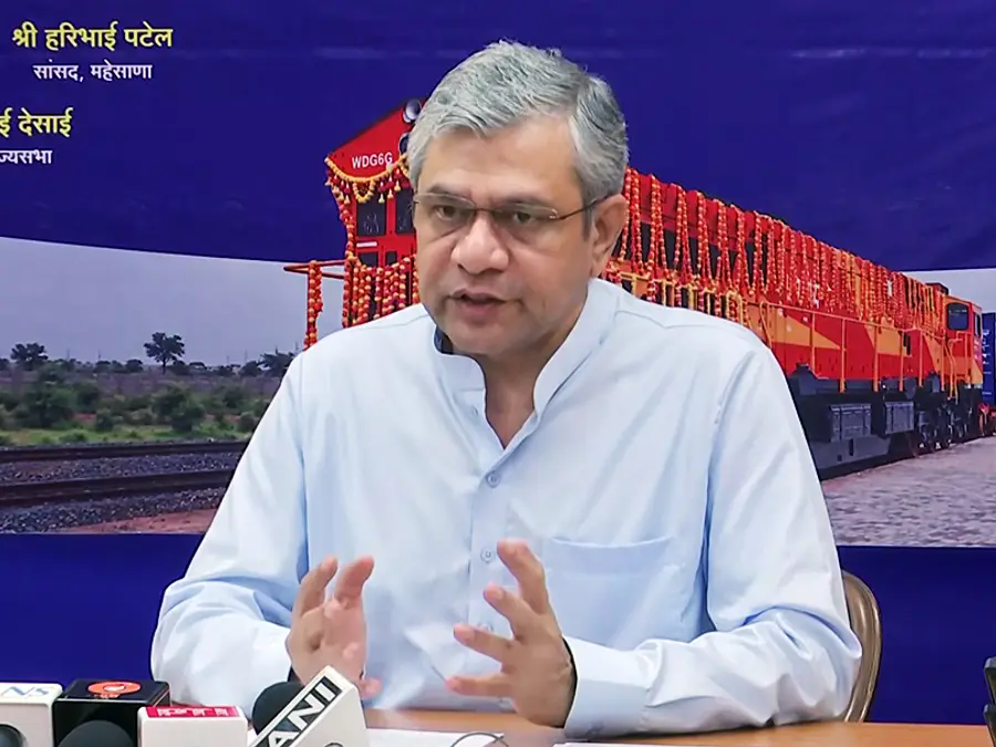 Govt raises EPFO wage ceiling from Rs 15,000 to Rs 25,000, 51 lakh to benefit