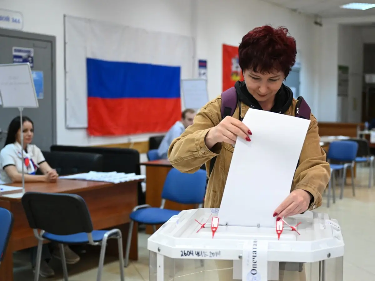 Russia election: Moscow voting system hit by ‘powerful, continuous ...