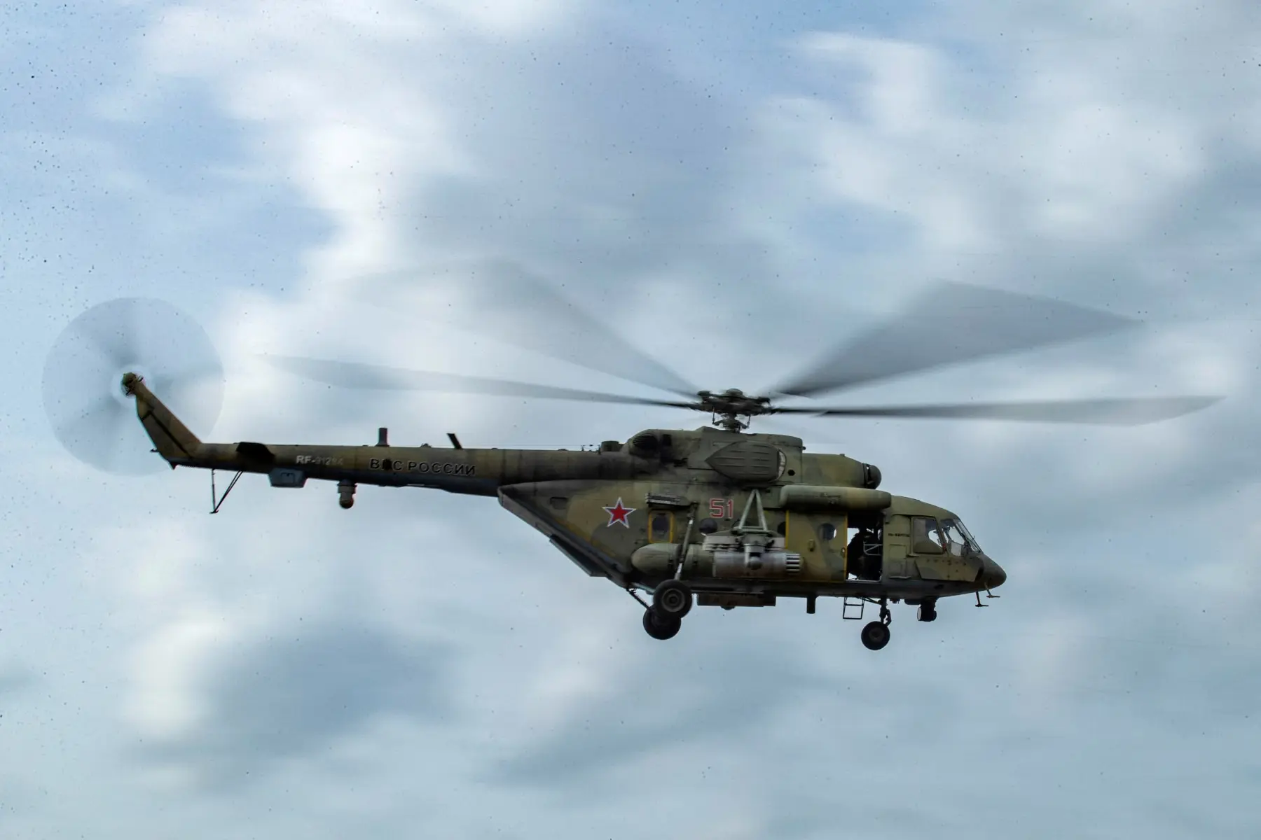 Russia testing NATO again? Mi-8 helicopter breaches Polish airspace briefly – What happened?