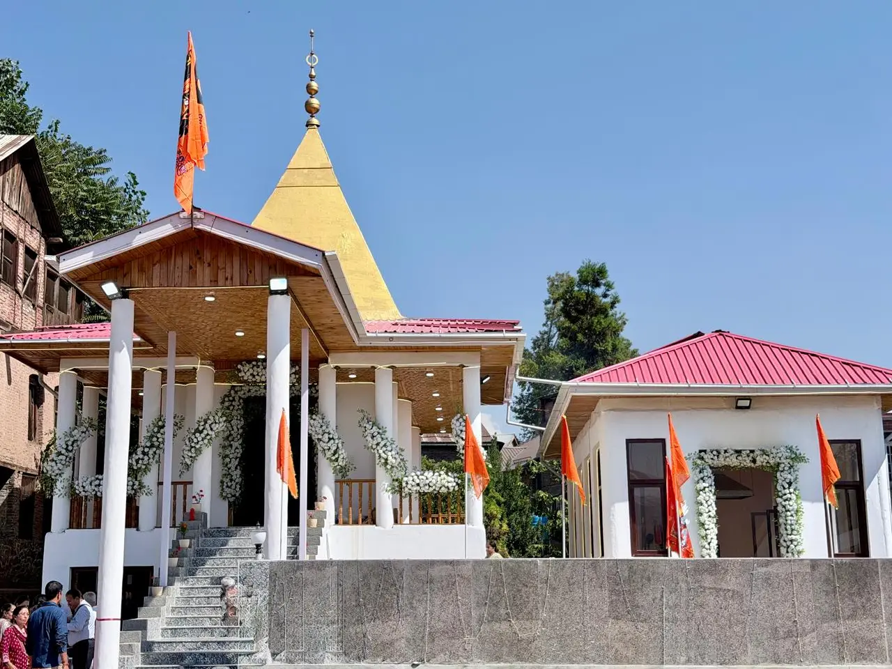 After 34 years, bells ring again at Srinagar’s historic Sheetalnath temple After 34 years, bells ring again at Srinagar’s historic Sheetalnath temple