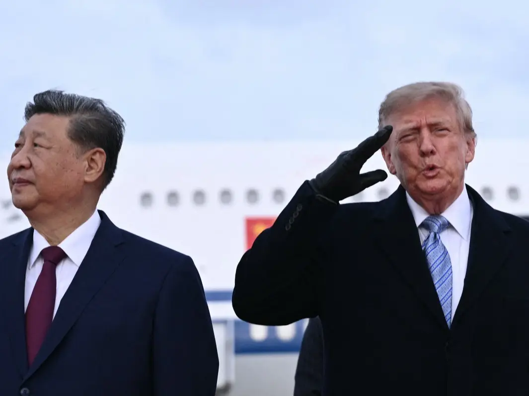 WATCH | Trump's reaction to B-1 bomber flyover during Xi's arrival goes viral WATCH | Trump's reaction to B-1 bomber flyover during Xi's arrival goes viral