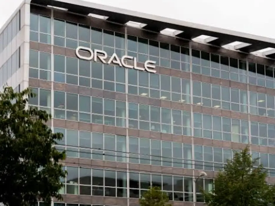 Oracle shares fall 5% as costly AI infrastructure project raises investor questions Oracle shares fall 5% as costly AI infrastructure project raises investor questions