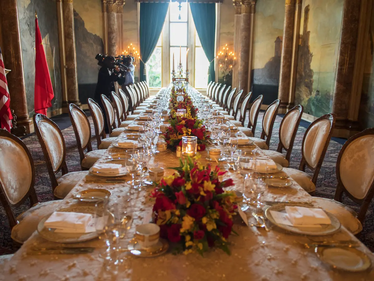 Trump hosts Xi at White House state dinner
