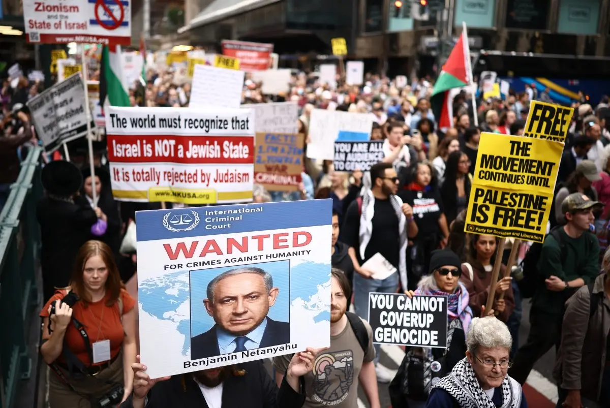 Protests erupt outside UN as Netanyahu speaks