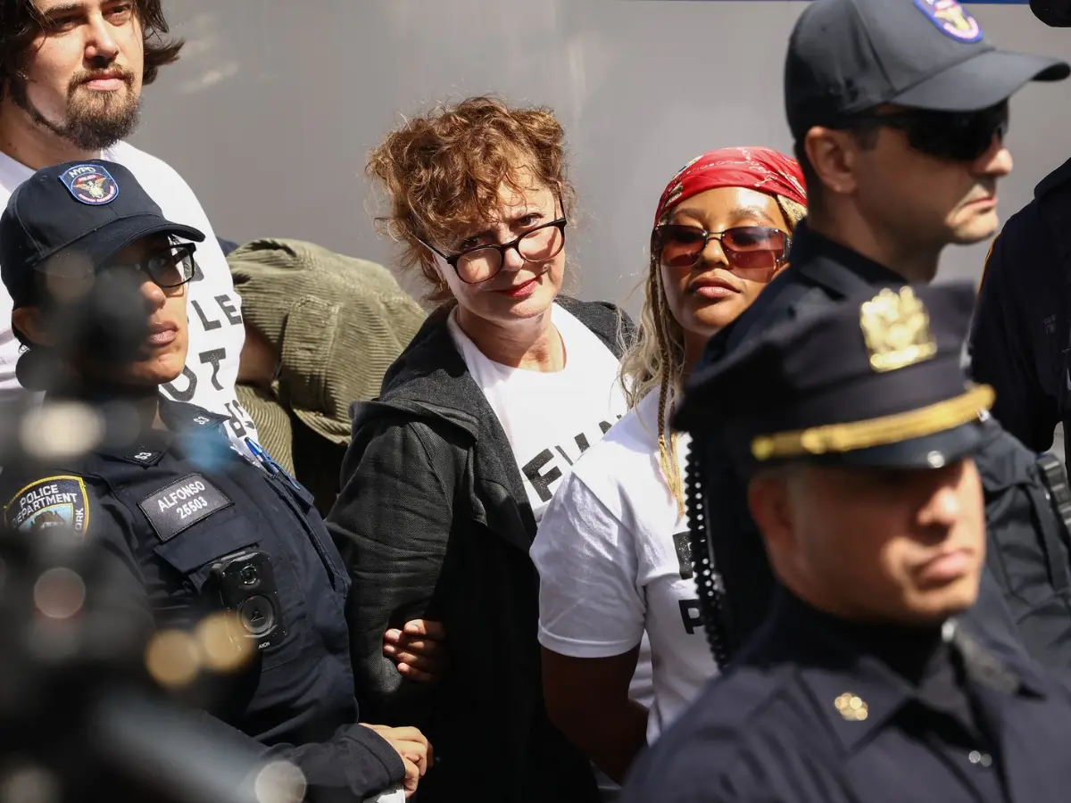 Susan Sarandon and Hannah Einbinder detained by NYPD outside UN Headquarters