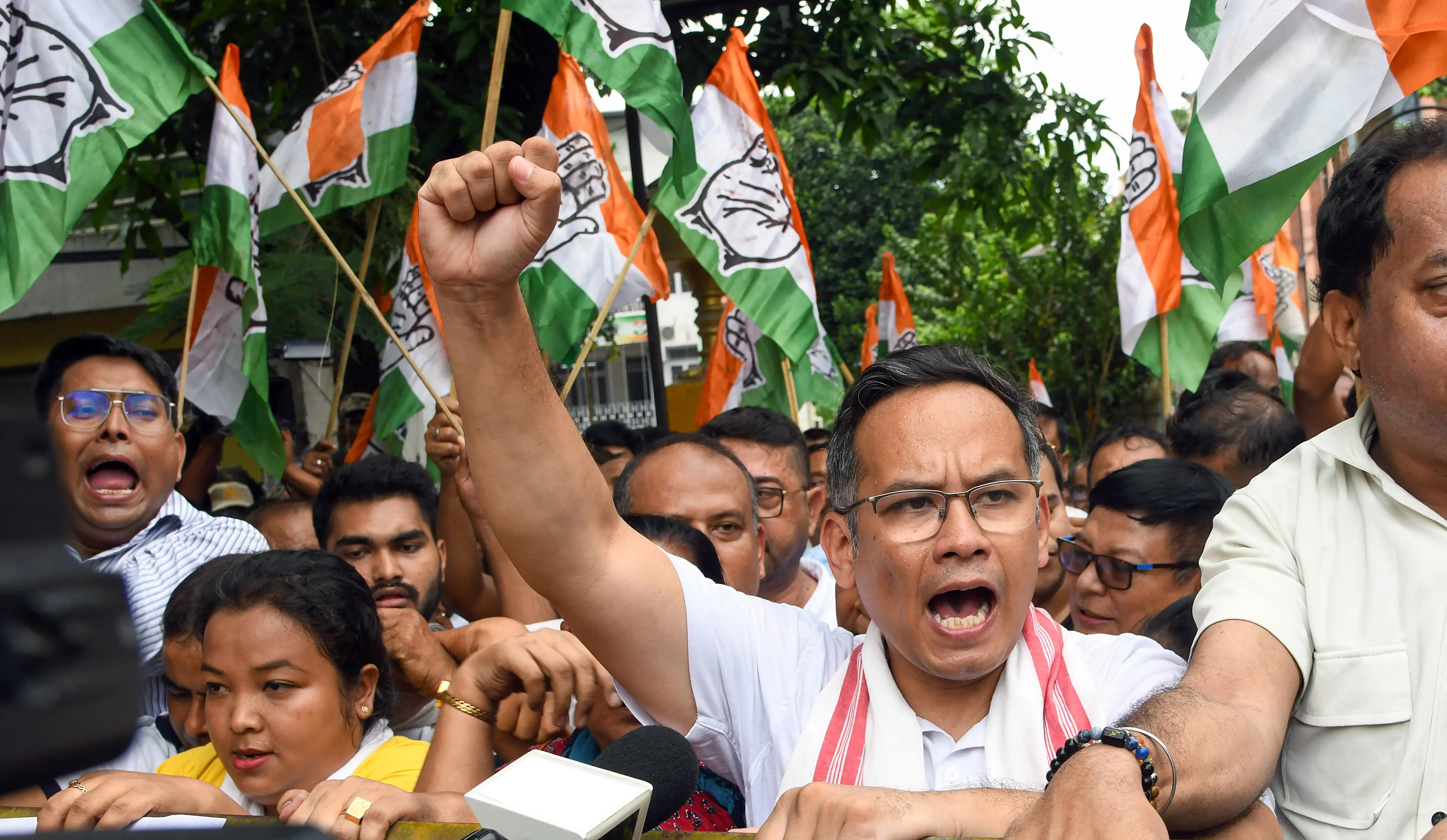 SIR row: Congress stages nationwide protests, demands CEC Gyanesh Kumar's resignation, Gaurav Gogoi detained