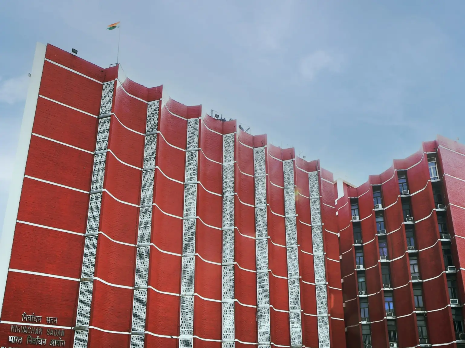 SIR row: RTI response raises questions over EC’s claim of unanimous approval SIR row: RTI response raises questions over EC’s claim of unanimous approval