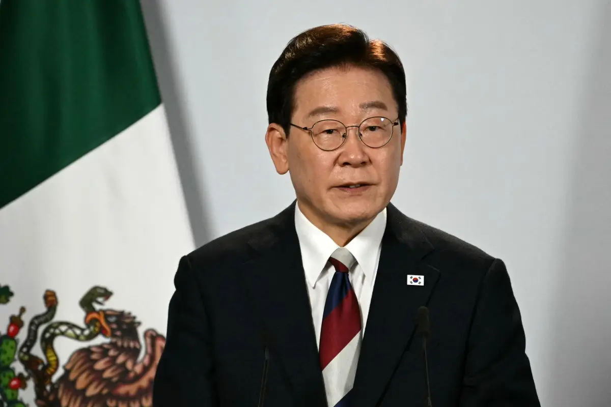 South Korea demands apology from Ukraine over North Korean prisoners' transfer