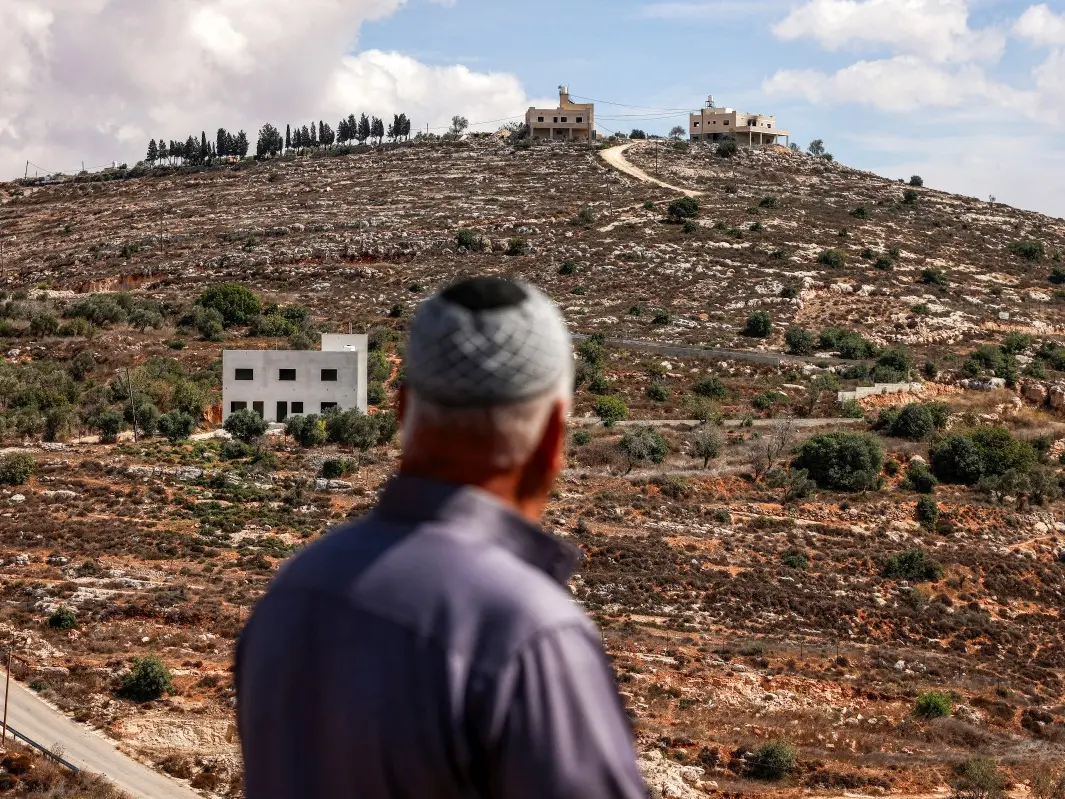 Over 100 Israeli settlers attack West Bank village, burn Palestinian homes Over 100 Israeli settlers attack West Bank village, burn Palestinian homes