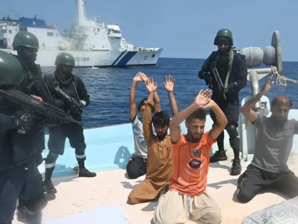 India foils major Pakistani drug smuggling bid: Five arrested with 526 kg heroin, meth in Arabian sea India foils major Pakistani drug smuggling bid: Five arrested with 526 kg heroin, meth in Arabian sea