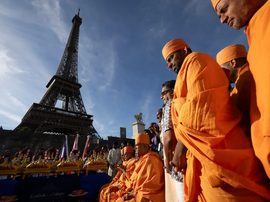 Eiffel Tower chief steps down after BAPS row over removal of female staff: What happened? Eiffel Tower chief steps down after BAPS row over removal of female staff: What happened?