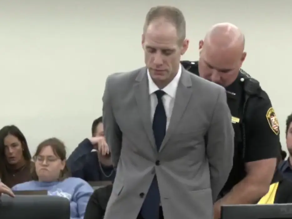 Caleb Flynn, former American Idol contestant, shot wife at head; found guilty Caleb Flynn, former American Idol contestant, shot wife at head; found guilty