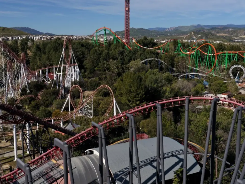 X2 roller coaster to shut down permanently for alleged brain injuries, coma and even death X2 roller coaster to shut down permanently for alleged brain injuries, coma and even death