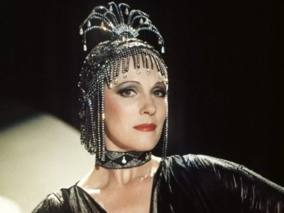 Victor/Victoria