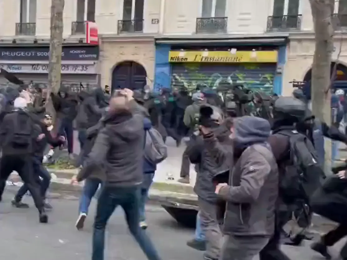 Nearly 400 French schools to stay closed as student protests turn violent Nearly 400 French schools to stay closed as student protests turn violent