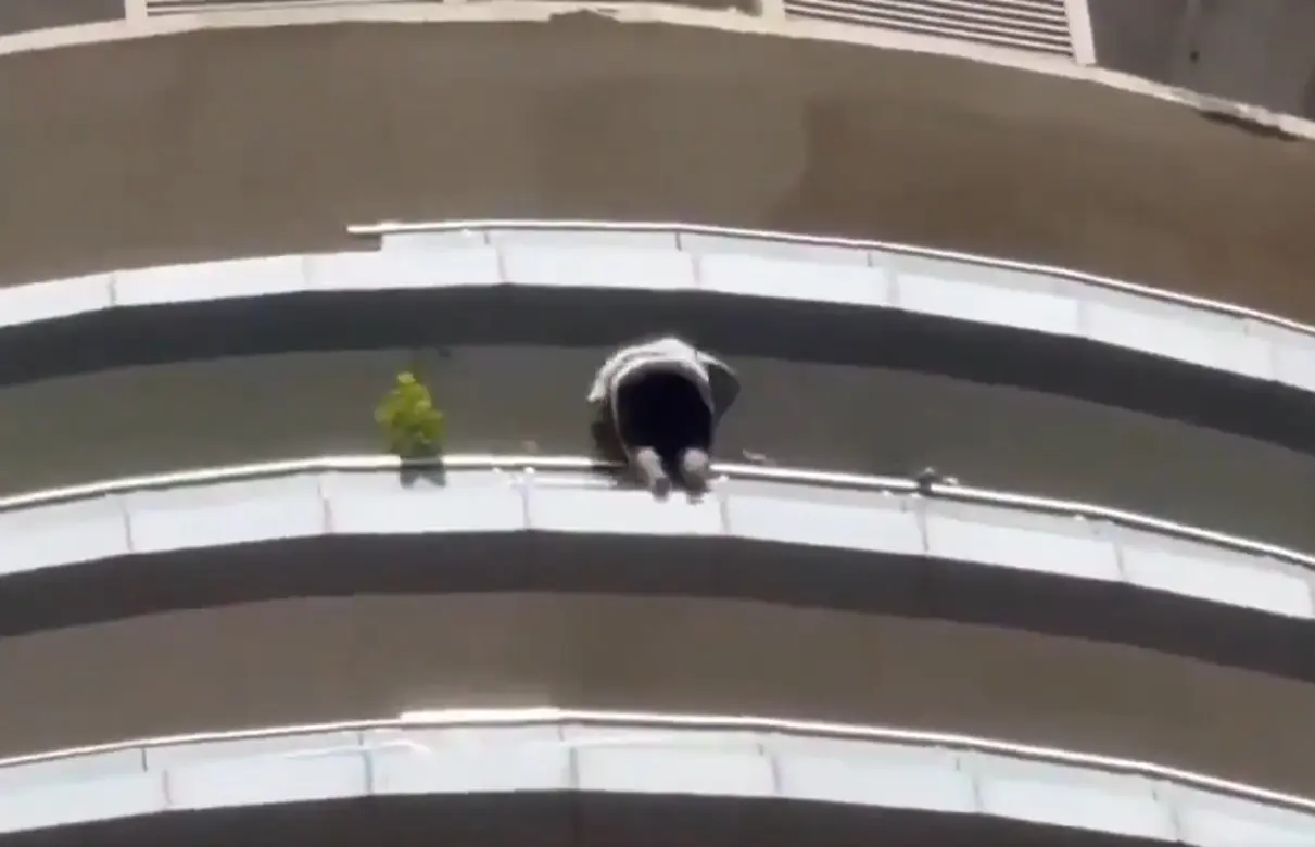 Man dies after jumping from 43rd floor of Noida’s Supernova complex