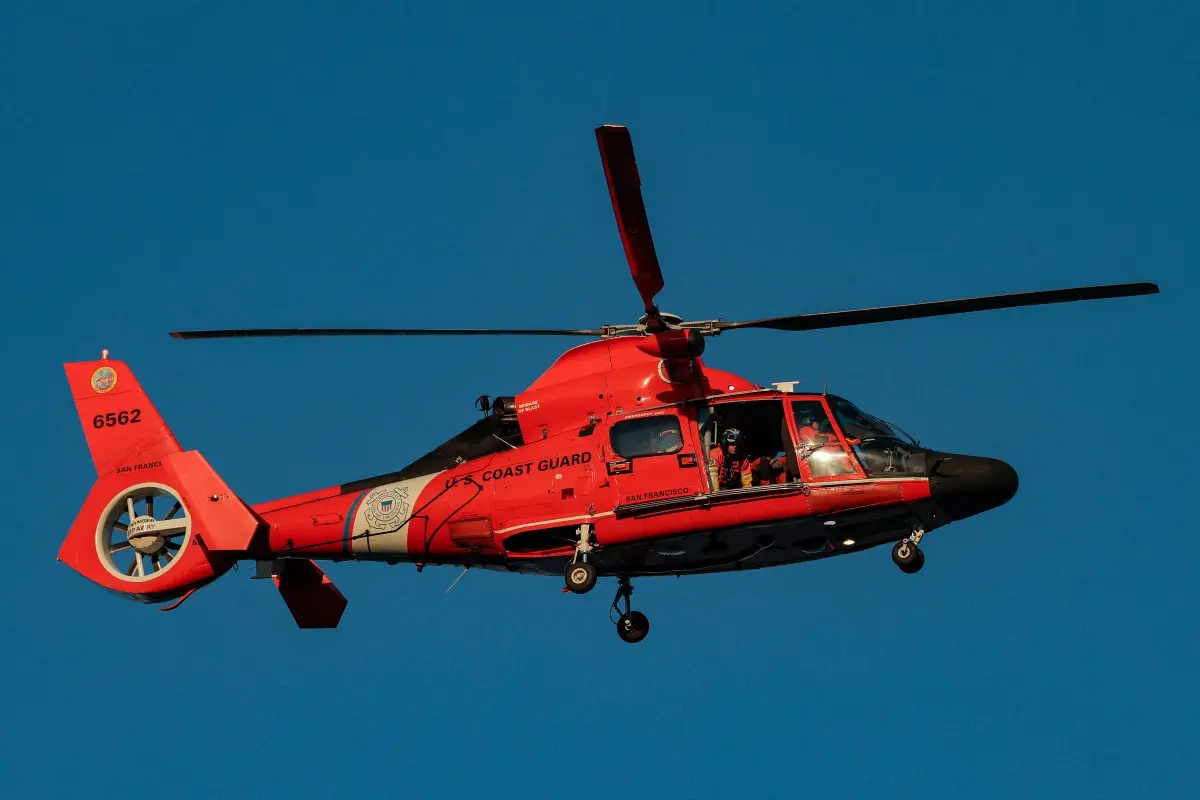 Ontario air ambulance with 6 onboard goes missing off US coast, search underway