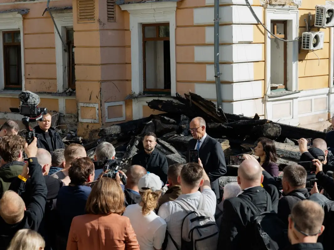 Germany's Merz visits Kyiv after Russia warns of ‘massive’ airstrikes Germany's Merz visits Kyiv after Russia warns of ‘massive’ airstrikes