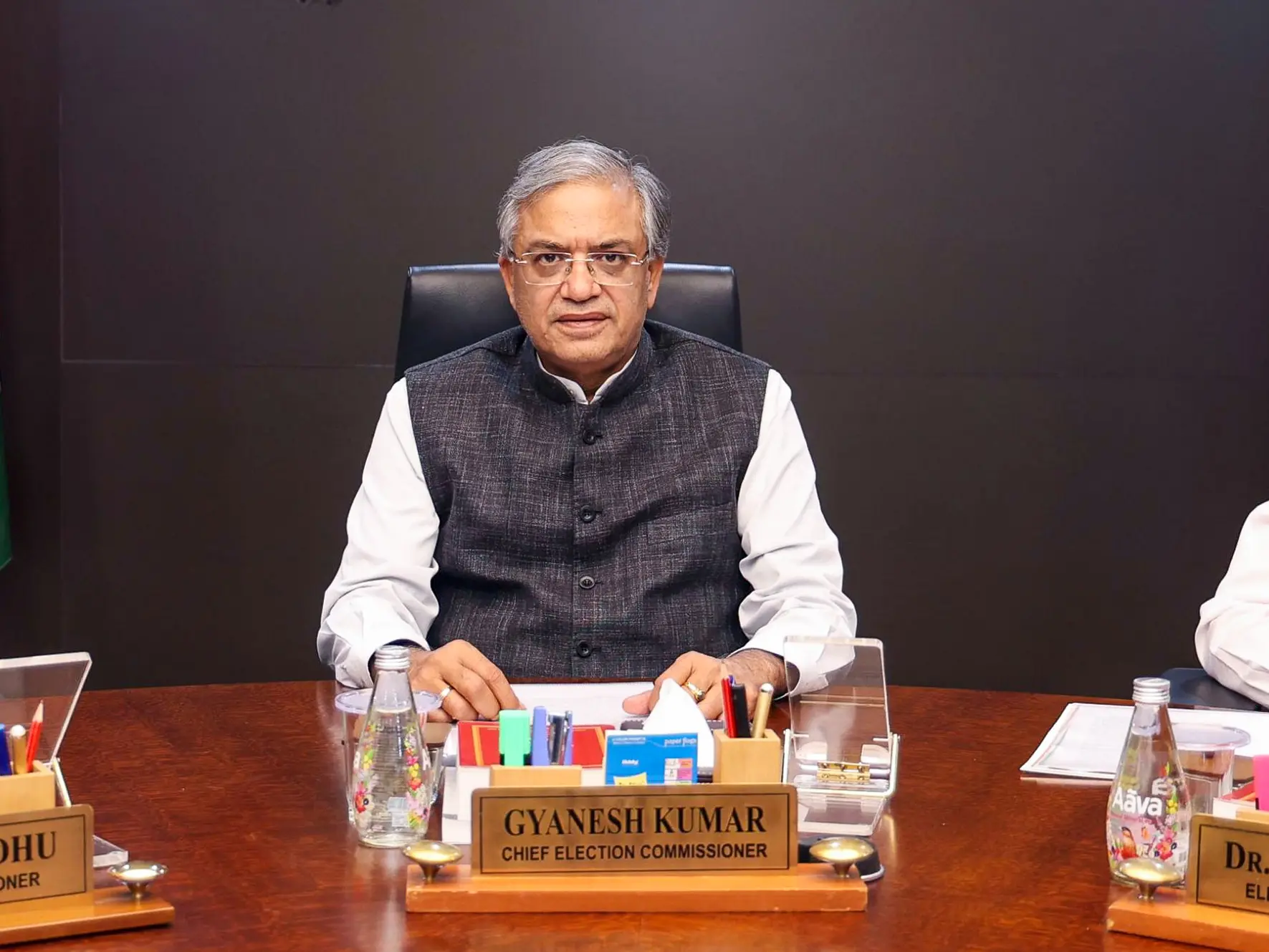 Supreme Court refuses ex parte order against CEC, seeks response from Election Commission Supreme Court refuses ex parte order against CEC, seeks response from Election Commission