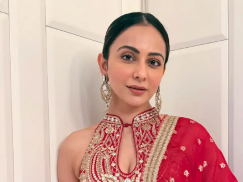 Rakul Preet Singh breaks silence after being linked to Income Tax search reports: 'Let's set the record straight' Rakul Preet Singh breaks silence after being linked to Income Tax search reports: 'Let's set the record straight'