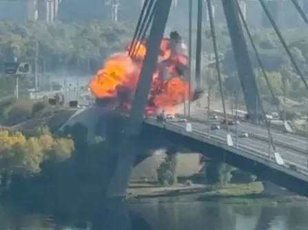 Russian drone hits Kyiv bridge in broad daylight, triggering huge fireball | VIDEO Russian drone hits Kyiv bridge in broad daylight, triggering huge fireball | VIDEO
