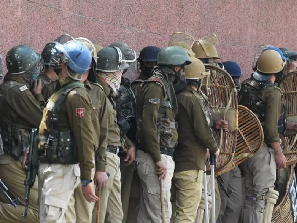 150 Bangladeshi nationals to be deported from Jammu and Kashmir 150 Bangladeshi nationals to be deported from Jammu and Kashmir