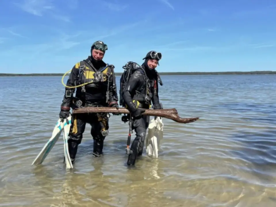 10,500-year-old wood under German lake could alter history of first human homes 10,500-year-old wood under German lake could alter history of first human homes
