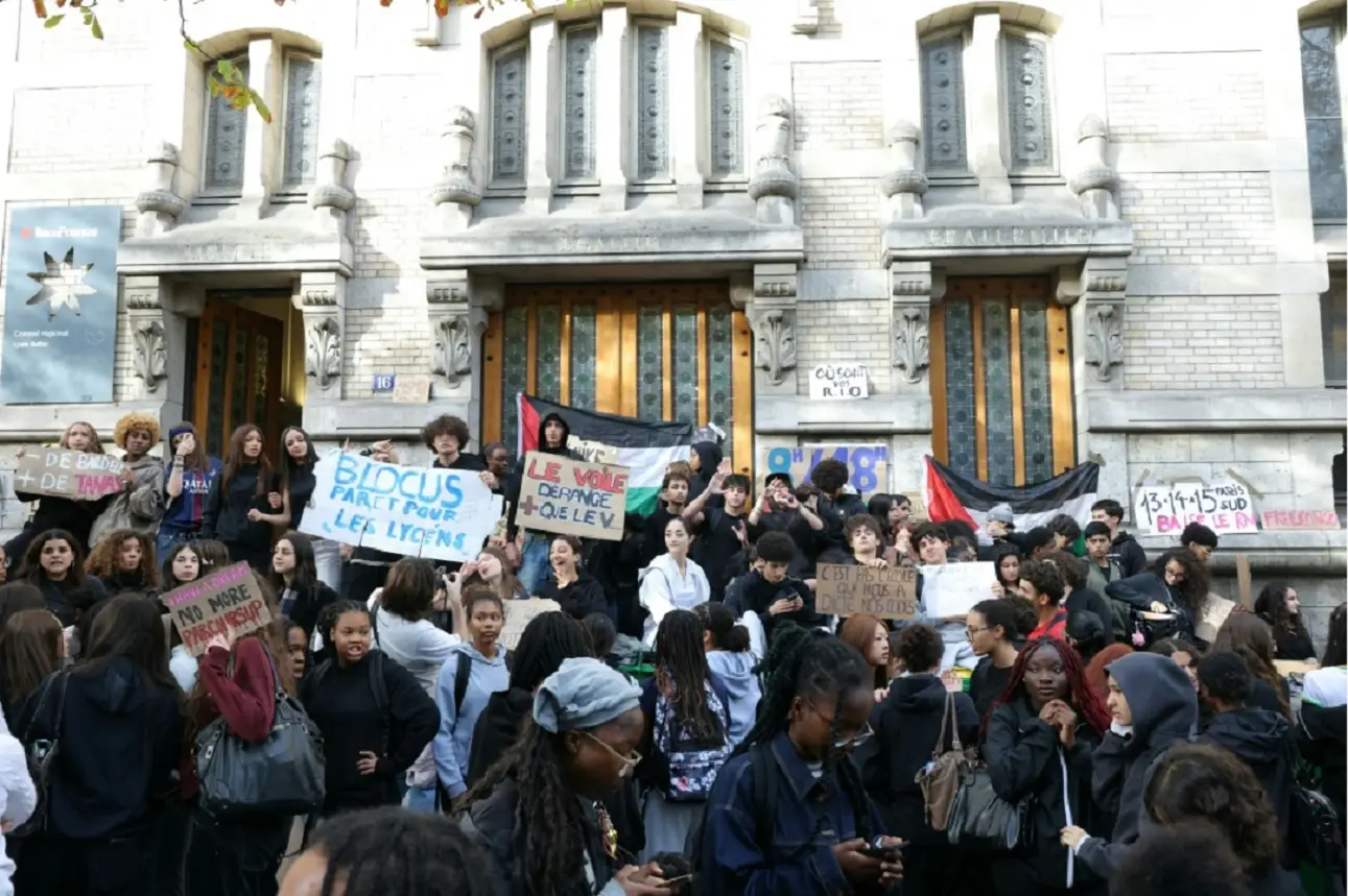 France shuts up to 500 schools amid protests, teenager loses arm from police grenade | Gravitas