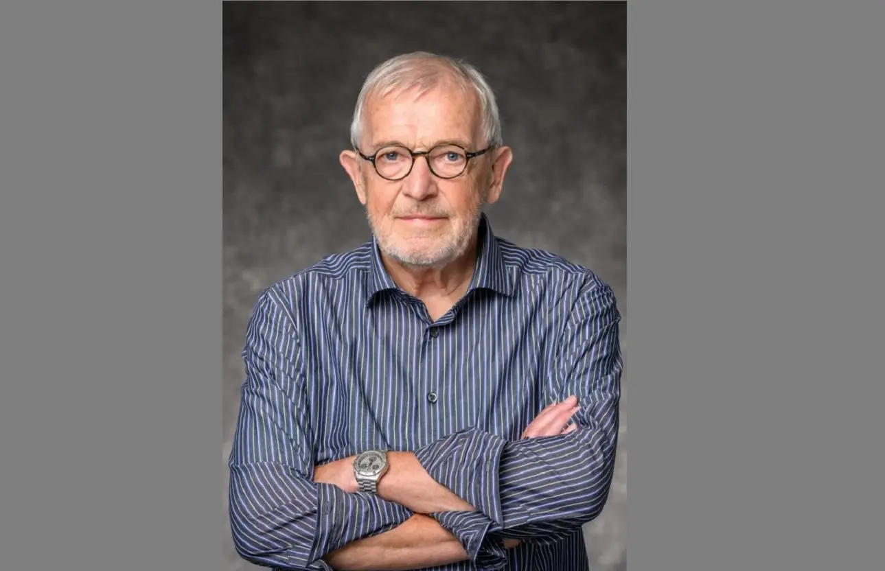 Nobel Prize in Physics awarded to Francis Halzen for ice neutrino discovery