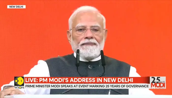 25 Years of PM Modi: PM Modi bows to 140 crore Indians