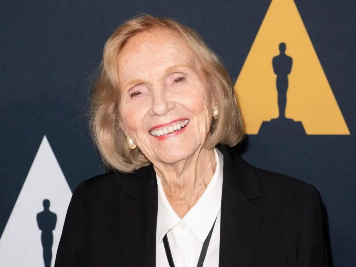 Eva Marie Saint, Oscar winner of Hollywood classics, dies at 102