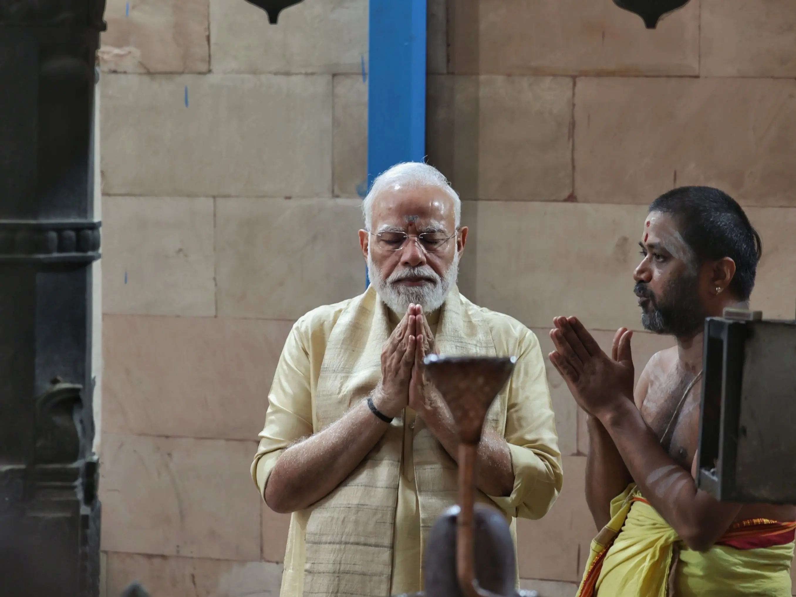 PM Modi offers prayers at Delhi temple to mark 25 years as head of government