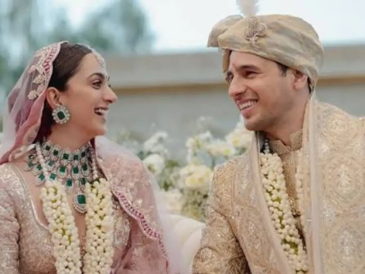 Kiara Advani and Sidharth Malhotra introduced as Mr and Mrs