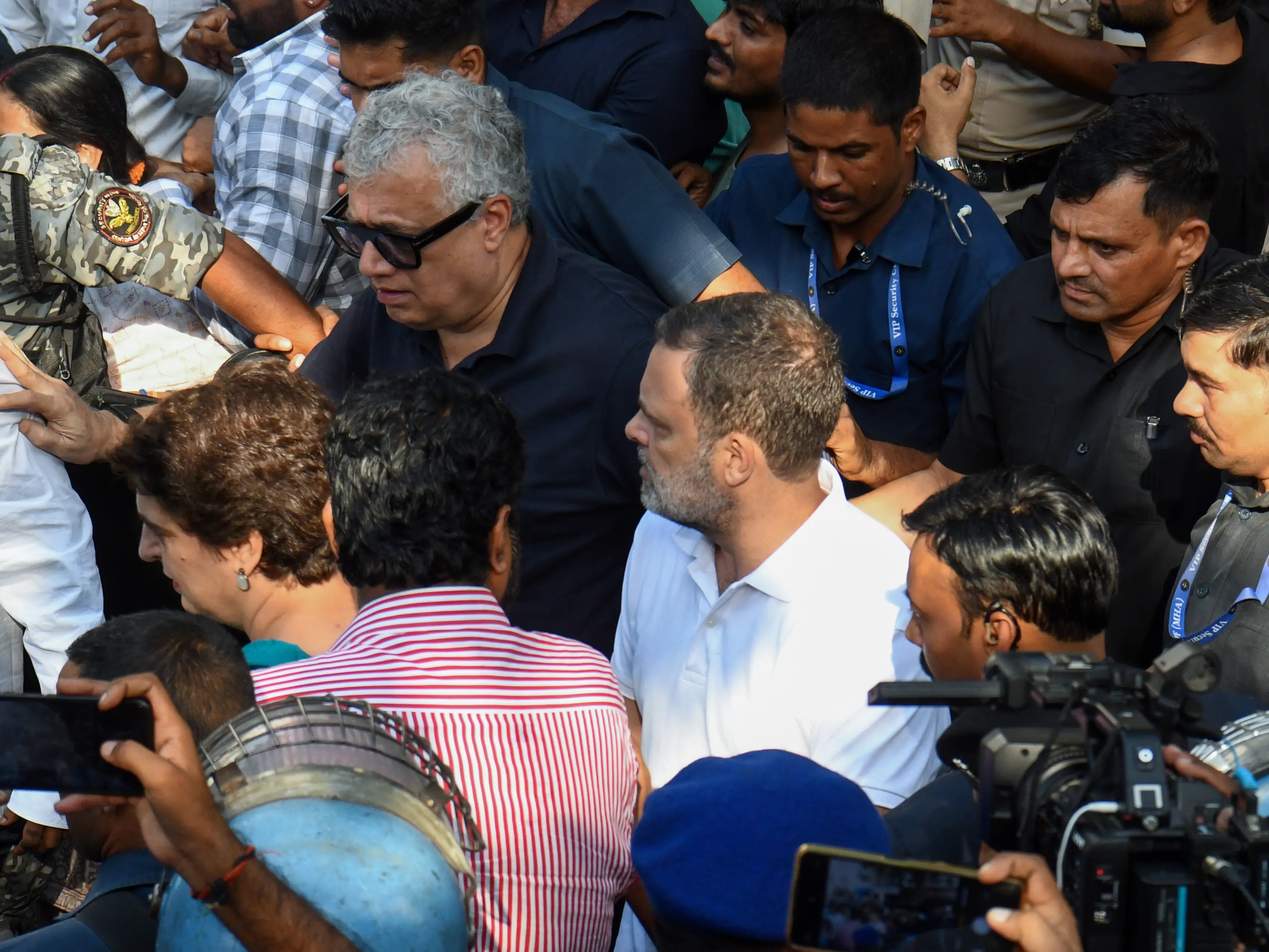 SIR protest: Rahul Gandhi, others detained as Opposition marches to Jantar Mantar against CEC SIR protest: Rahul Gandhi, others detained as Opposition marches to Jantar Mantar against CEC