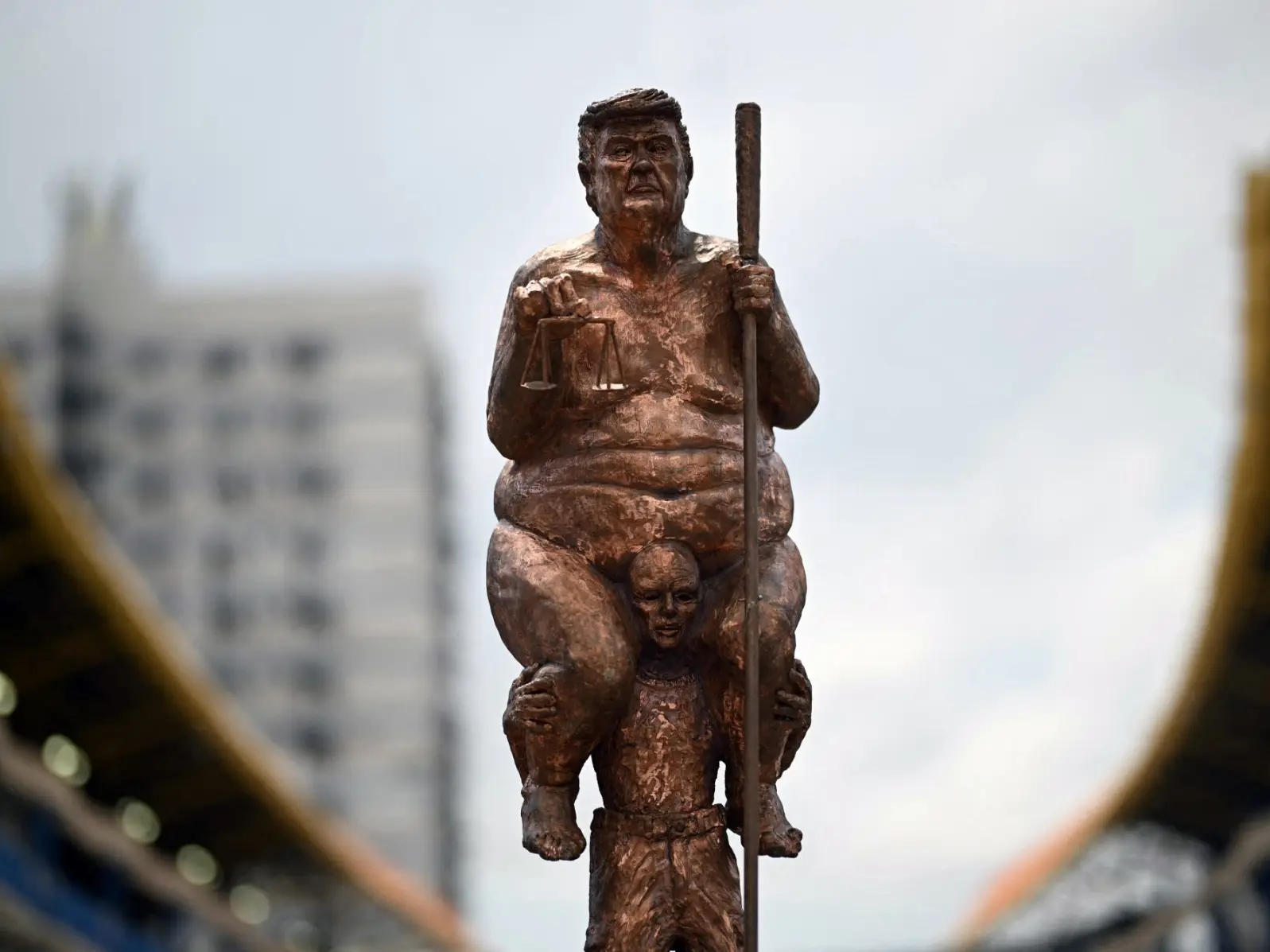 Trump's naked 23-karat gold statue unveiled near European Parliament Trump's naked 23-karat gold statue unveiled near European Parliament