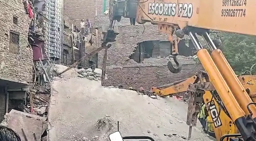 5-storey house collapses in Delhi's Seemapuri, people suspected trapped, 2 injured