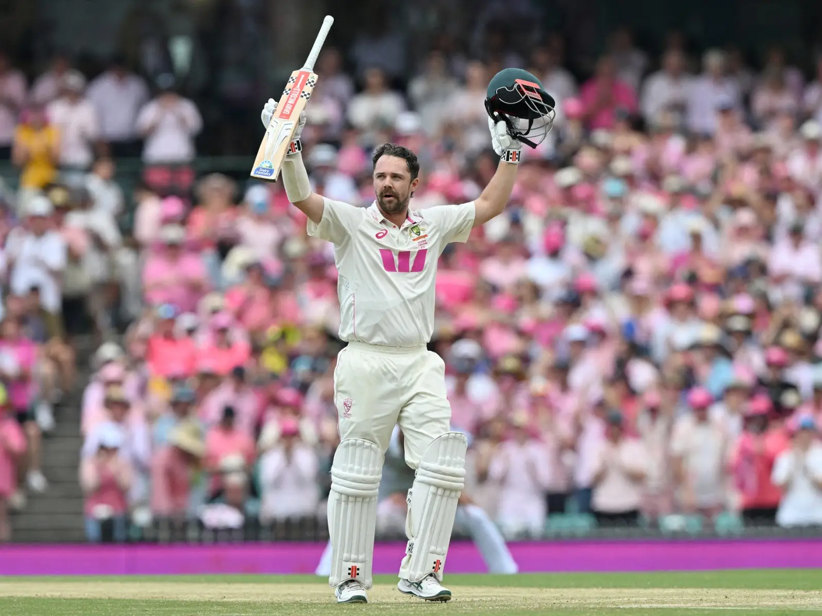 'They’re paid to do,' says Head about Hayden's 'pile of mediocrity' comment on Australia squad for SA Tests 'They’re paid to do,' says Head about Hayden's 'pile of mediocrity' comment on Australia squad for SA Tests