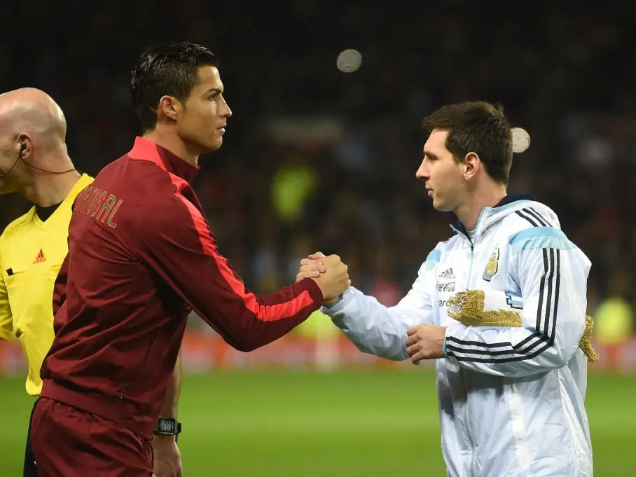 Ronaldo sends 'a hug' after Messi says he misses 'wearing the blue and white' Ronaldo sends 'a hug' after Messi says he misses 'wearing the blue and white'