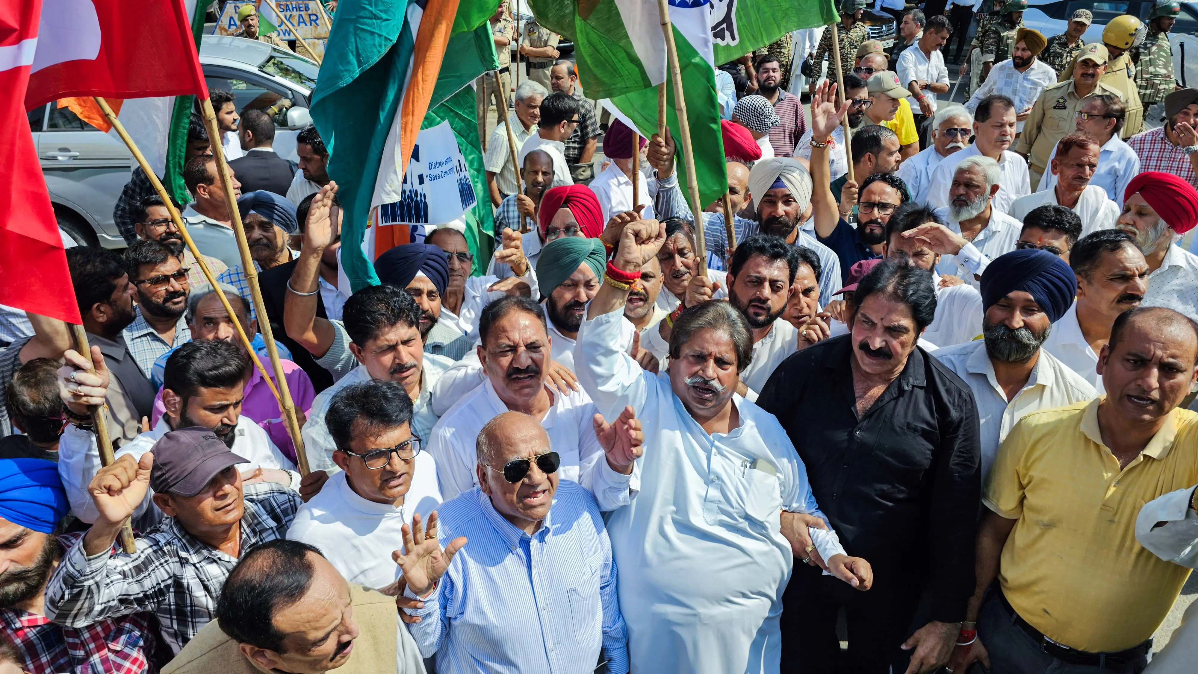 Congress intensifies nationwide protest; demonstrations held across J&K