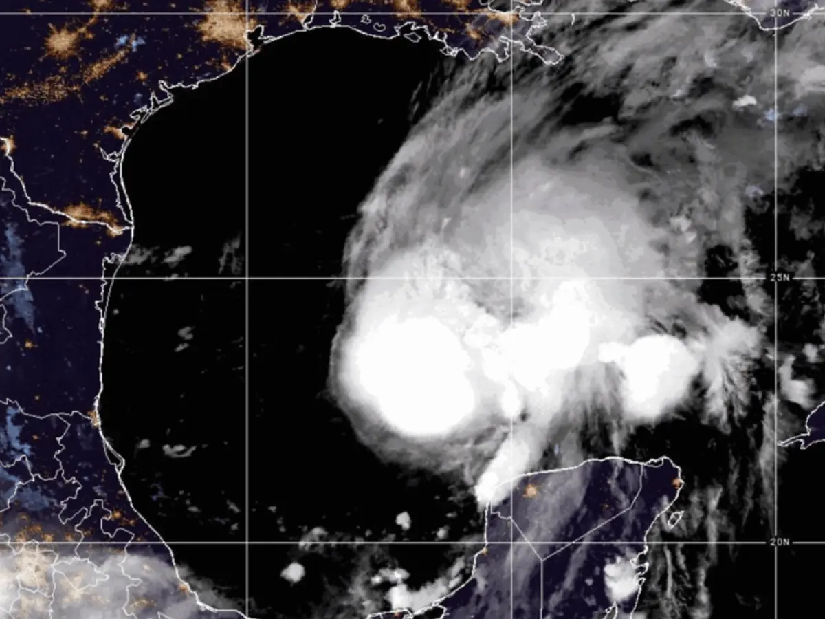 Isias becomes a hurricane within 20 hours of forming, could spawn ...