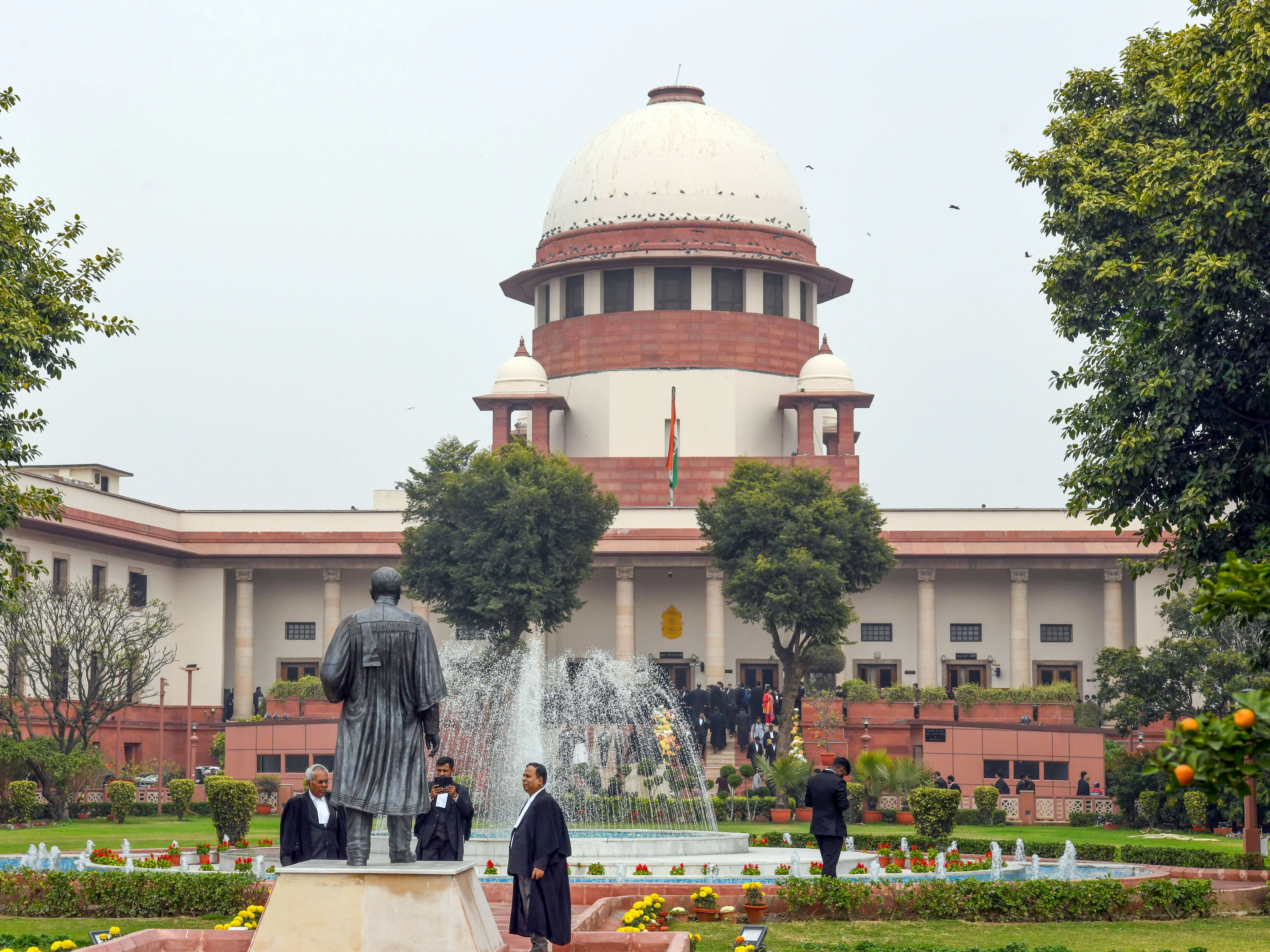 SC asks Centre to frame mechanism against unethical pharma marketing practices SC asks Centre to frame mechanism against unethical pharma marketing practices