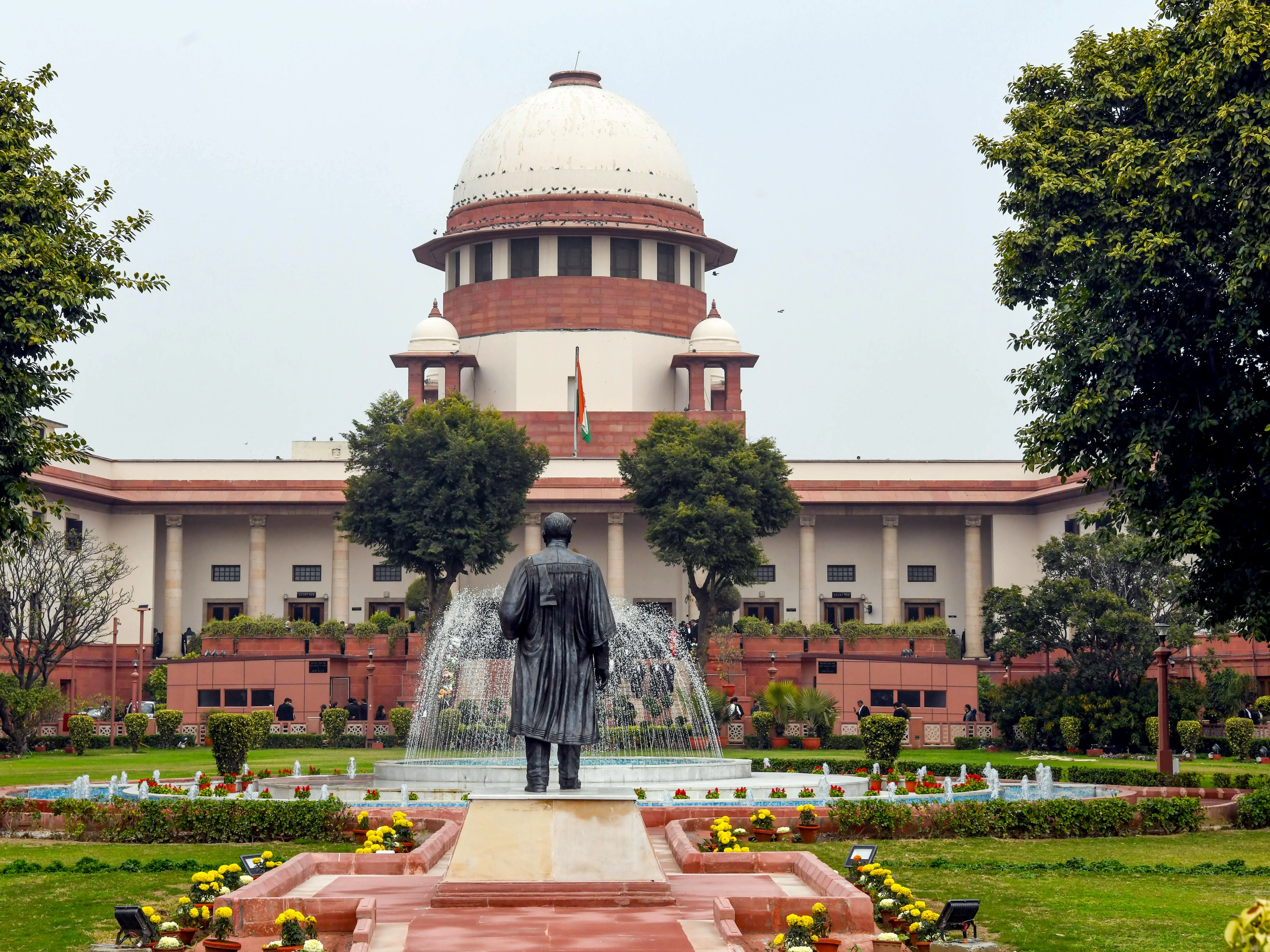 'Do not stop it altogether': SC asks Centre to review Delhi Metro curbs ahead of Oct 10 protests 'Do not stop it altogether': SC asks Centre to review Delhi Metro curbs ahead of Oct 10 protests
