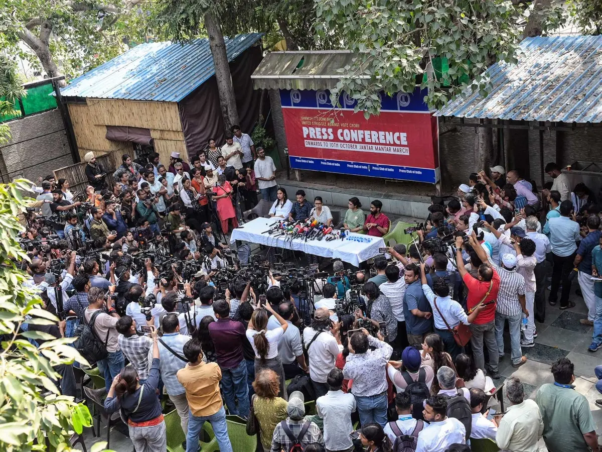 CJP protest LIVE updates: CJP demands 'immediate release' of Abhijeet Dipke, Saurav Das, Ashutosh Ranka CJP protest LIVE updates: CJP demands 'immediate release' of Abhijeet Dipke, Saurav Das, Ashutosh Ranka