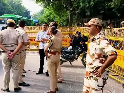 Centre held two meetings before notices, detentions across states to stop CJP protesters reaching Delhi Centre held two meetings before notices, detentions across states to stop CJP protesters reaching Delhi