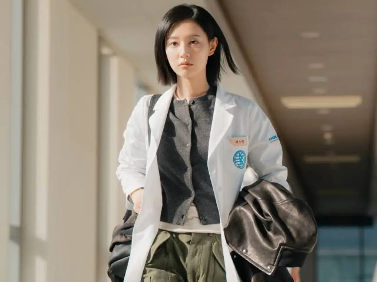 Doctor X ep (1-2) review: Kim Ji Won's bold avatar challenges hospital politics, medical ethics in a promising opening Doctor X ep (1-2) review: Kim Ji Won's bold avatar challenges hospital politics, medical ethics in a promising opening