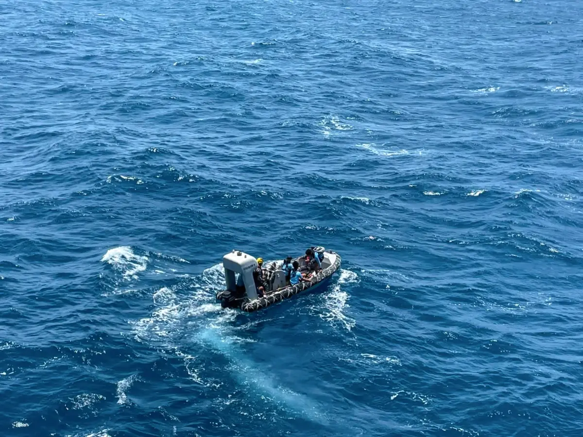 At least 109 migrants, including 15 children dead as boat sinks off Djibouti, 116 go missing