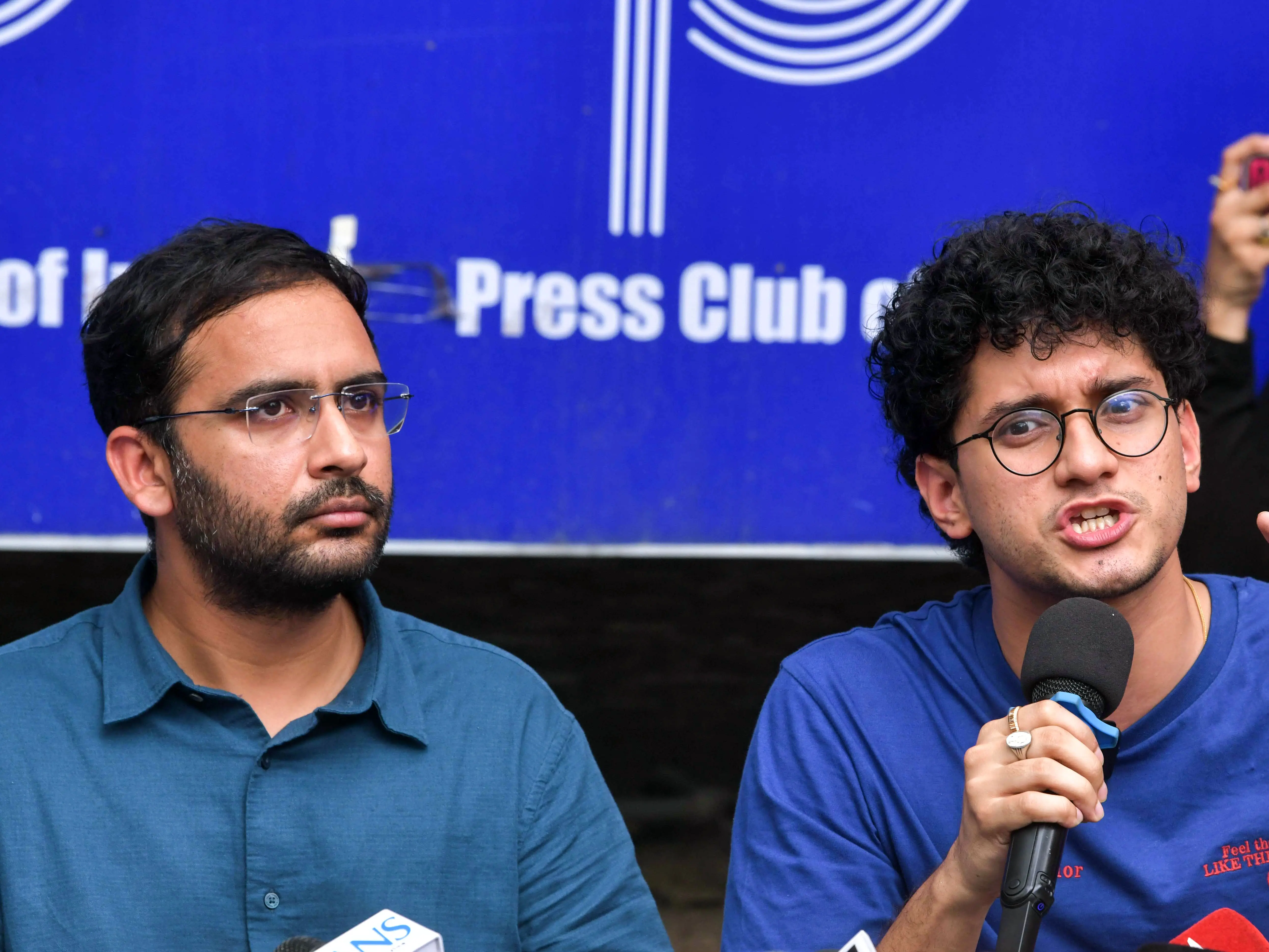 CJP leaders claim their phones may be ‘hacked or cloned’ after 24-hour detention CJP leaders claim their phones may be ‘hacked or cloned’ after 24-hour detention