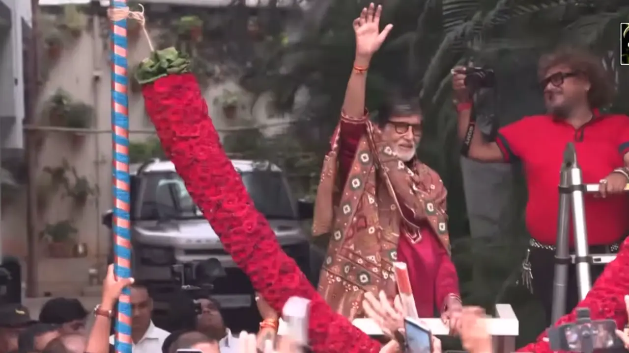 Amitabh Bachchan celebrates birthday with fans at Jalsa during Sunday darshan | Watch